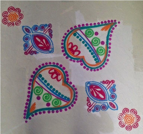 Yeni Yıl için Basit Rangoli Tasarımları