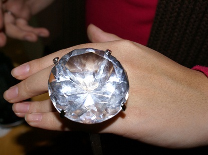 Didelis apvalus deimantinis žiedas mergaitėms