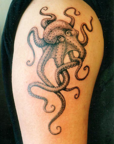 Aštuonkojų stiliaus jūros tatuiruotė