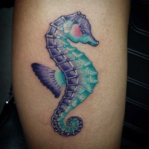 Jūrų arkliuko stiliaus tatuiruotės dizainas