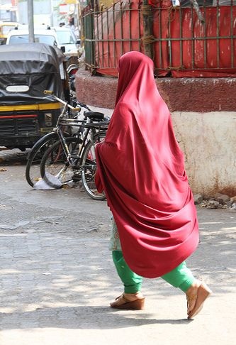 Tradicinio stiliaus hidžabas