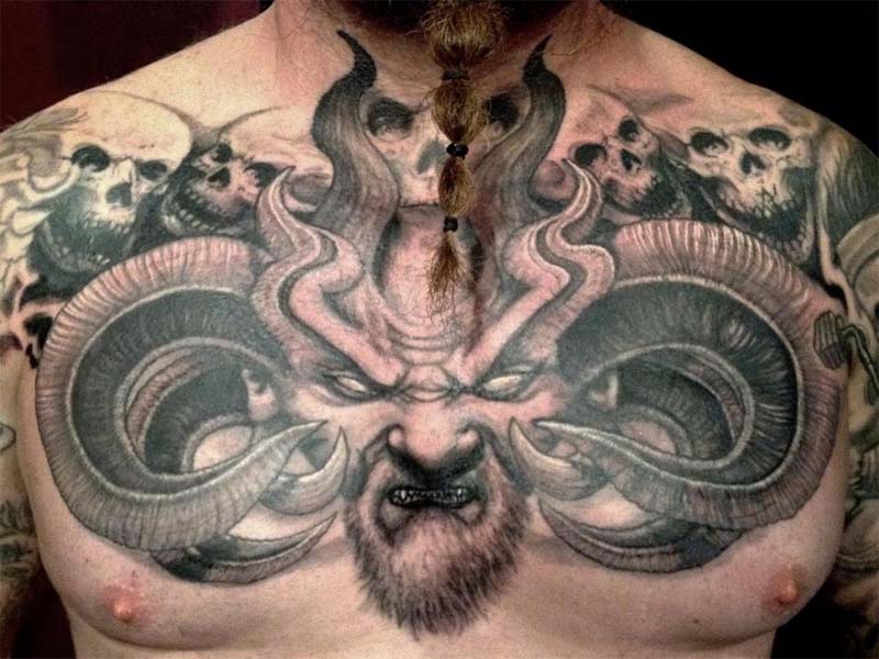 Velnio siurrealizmo tatuiruotė
