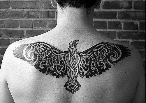 „Celtic Eagle“ sukūrė genties tatuiruotę