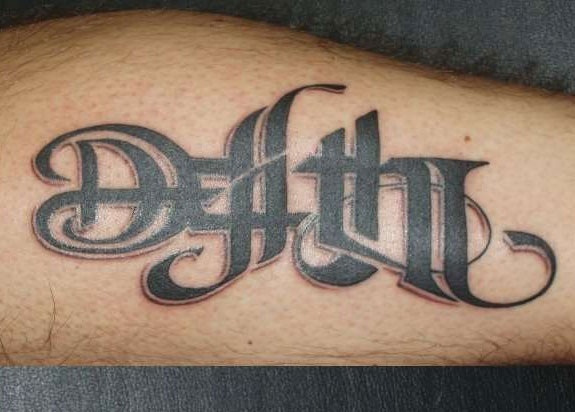 Mirties gyvenimo tatuiruotė