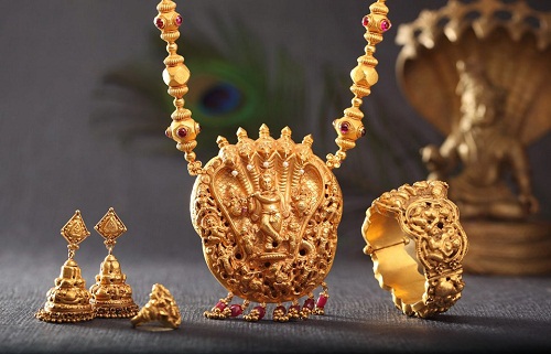 Tradiciniai auksiniai Bharatanatyam šventyklos papuošalai
