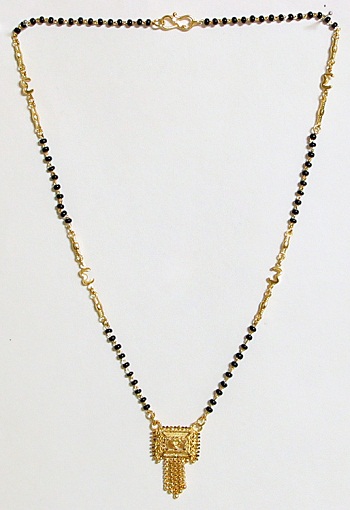 Auksu padengta karūna Mangalsutra