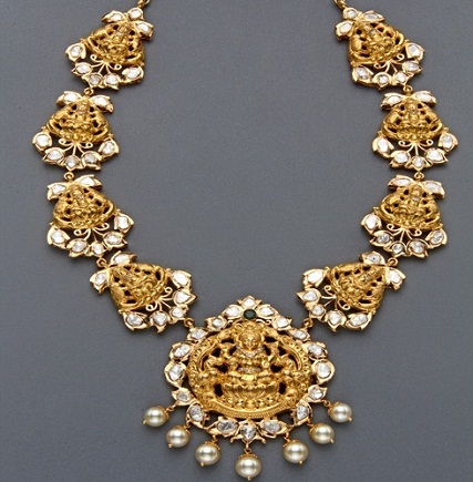 altın-tapınak-mücevher-tasarımları-inci-lakshmi-kolye