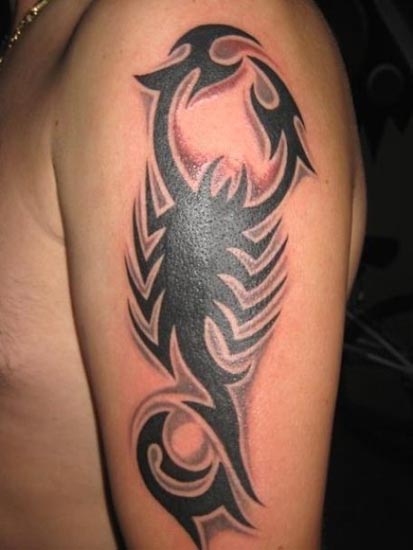 Skorpiono genčių tatuiruočių dizainas 3
