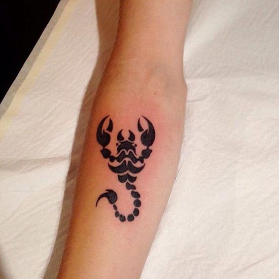 Skorpiono genčių tatuiruočių dizainas 6