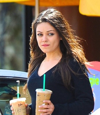 Mila Kunis makyajsız7