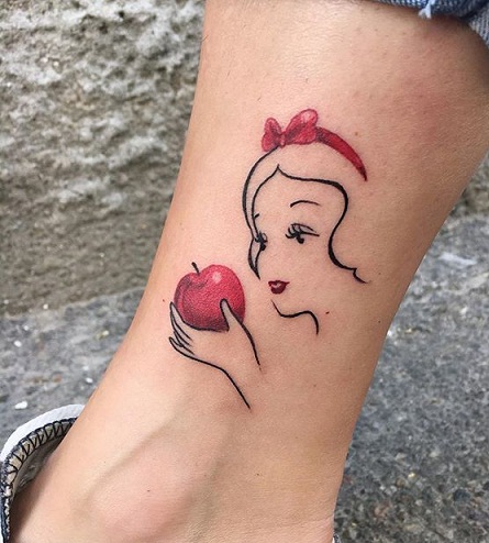 Snieguolės „Disney“ tatuiruotės modelis