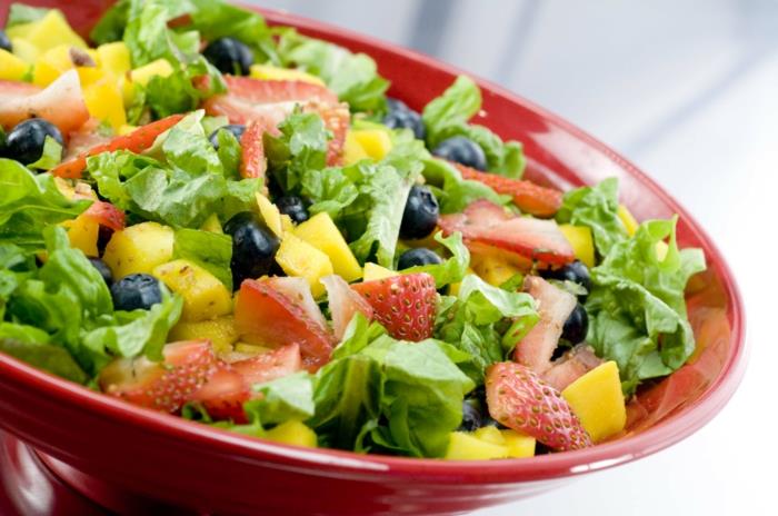 Χάστε βάρος μέσω ύπνωσης τρώτε υγιεινή σαλάτα