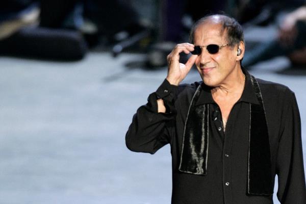 φωτογραφία συναυλίας Celentano Ιταλοί τραγουδιστές