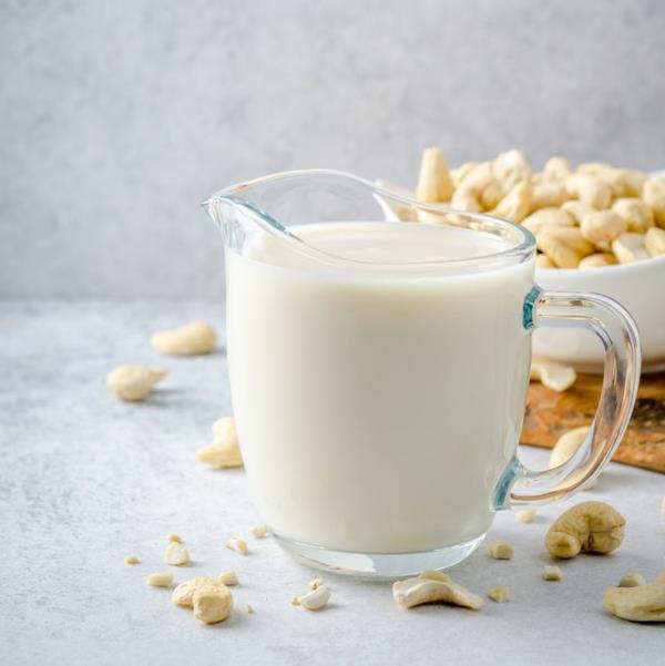 Εναλλακτικές λύσεις στο αγελαδινό γάλα Εναλλακτικές λύσεις γάλακτος στο γάλα κάσιους