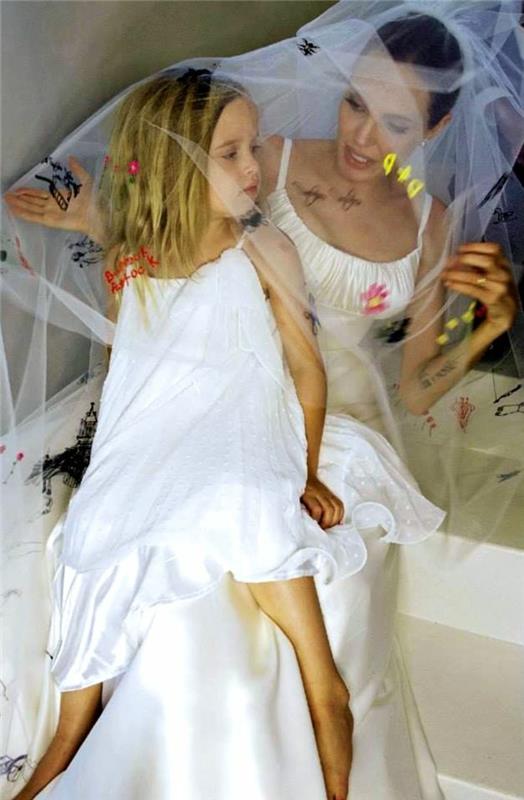 Επέτειος γάμου για την επέτειο γάμου των παιδιών της Αντζελίνα Τζολί