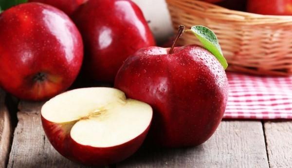 Η καθημερινή υγιεινή διατροφή μήλου δεν χρειάζεται γιατρό
