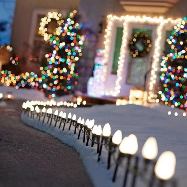 Επισυνάψτε εξωτερικό φωτισμό για τα Χριστούγεννα - 30 εορταστικές ιδέες και συμβουλές ο διάδρομος φωτίζει τα εξωτερικά φώτα