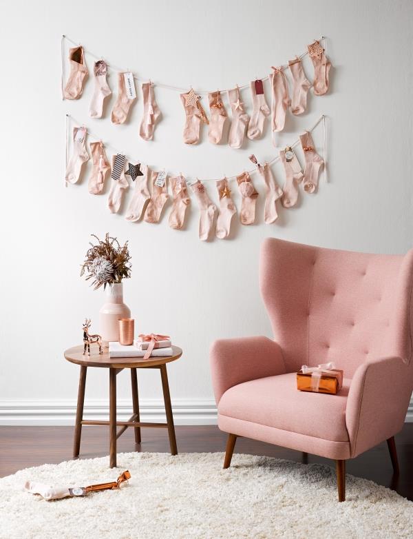 Tinker ασυνήθιστα ημερολόγια έλευσης - ιδέες και οδηγίες για παιδικές κάλτσες ροζ μοντέρνες