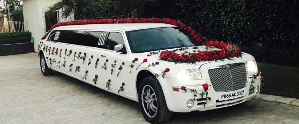 Κόσμημα αυτοκινήτου γαμήλια τριαντάφυλλα