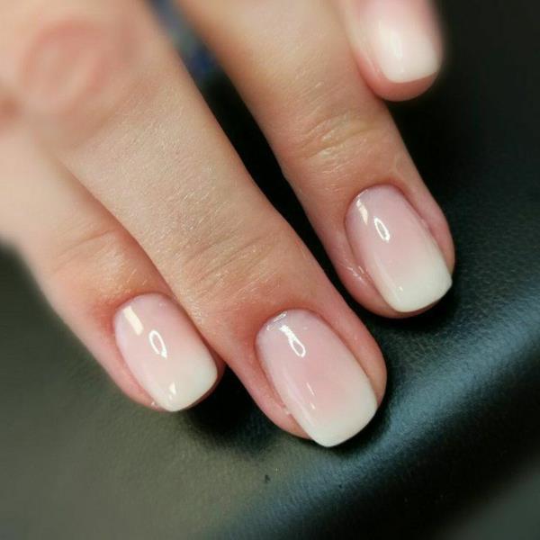 Baby boomer nails λευκό ροζ νέα τάση σχεδίασης νυχιών