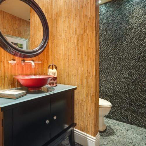 Μπάνιο Σχεδιάζει ασιατικό στυλ διαχωριστικό τοίχο μπαμπού τουαλέτα μαύρο ντουλάπι βάσης