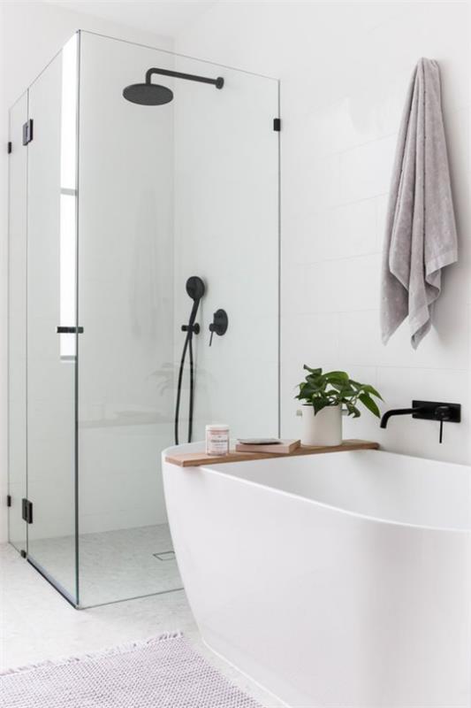 Τάσεις του μπάνιου 2021 γωνιακοί γυάλινοι τοίχοι ντους ανεξάρτητος μπανιέρα κομψός διαχρονικός σχεδιασμός μπάνιου