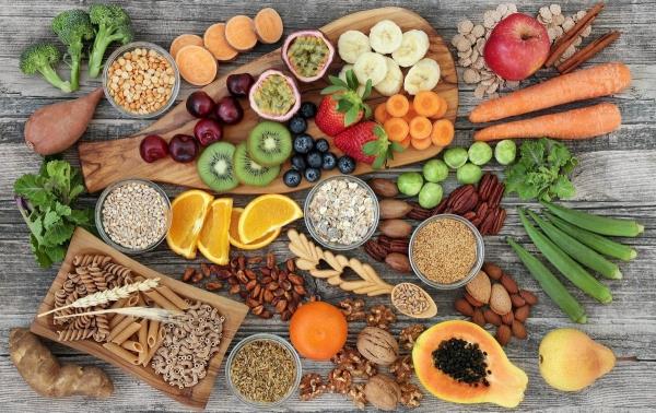 Διατροφή με υψηλή περιεκτικότητα σε φυτικές ίνες - Όλα όσα πρέπει να γνωρίζετε για τις φυτικές ίνες Υγιεινά φρούτα Vegan