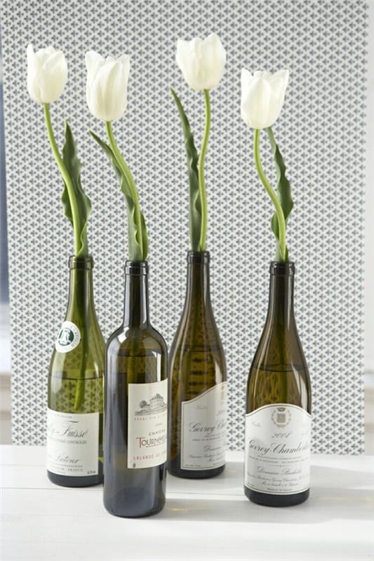 Craft-ideas-for-DIY-projects-from-wine-bottles-flower-vase-tulips