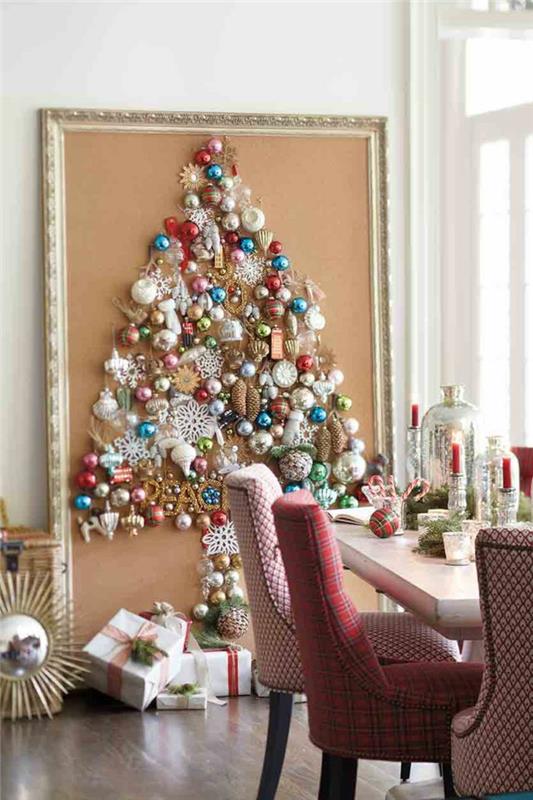 Ιδέες χειροτεχνίας για τα Χριστούγεννα Φτιάξτε ένα χριστουγεννιάτικο δέντρο από χριστουγεννιάτικες μπάλες