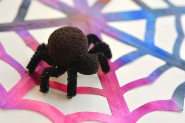 Χειροτεχνία με φίλτρα καφέ Φτιάξτε ιστούς αράχνης με παιδιά