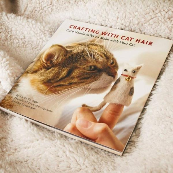Βιβλίο οδηγιών για μπερδέματα με τρίχες γάτας καρδιά