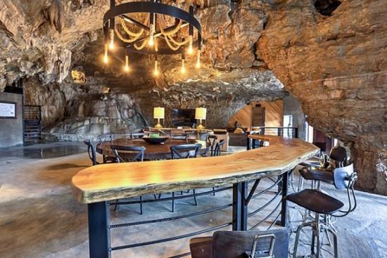 Η εσωτερική επίπλωση Beckham Cave Home Arkansas USA επισημαίνει μεγάλη άνεση