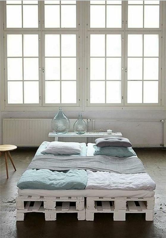 Κρεβάτι από καναπέ παλέτες από παλέτες έπιπλα κρεβατιού παλετών από παλέτες