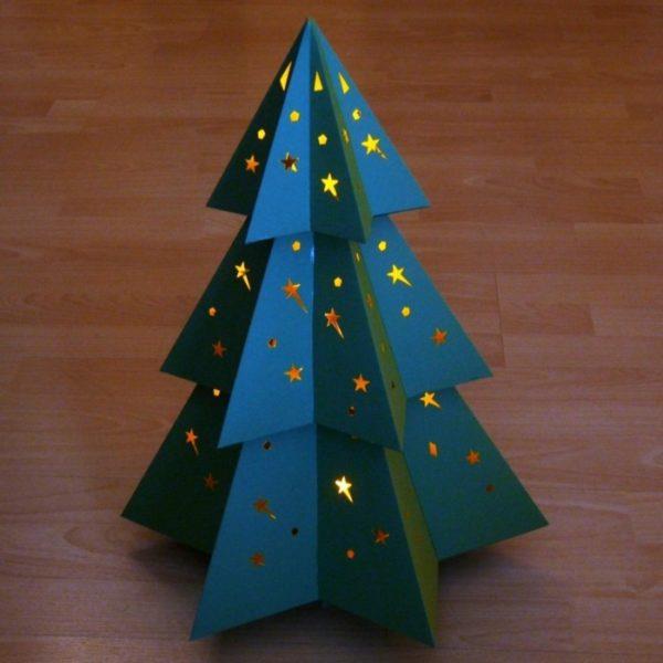 Φτιάξτε το δικό σας μπλε χριστουγεννιάτικο δέντρο με κίτρινη πλάτη