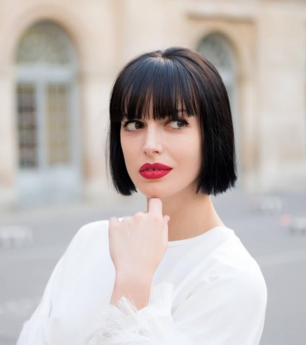 Bob Hairstyles with Bangs - Ιδέες και στυλ για κοντά έως μεσαίου μήκους μαλλιά με ίσια μπομπ