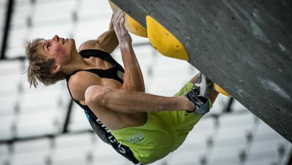 Bouldering αναρρίχηση αναρρίχηση τοίχο αθλητική αίθουσα