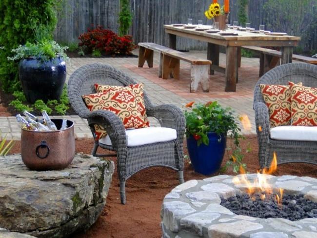 Μέτρα κινδύνου πυρκαγιάς Δημιουργήστε τζάκι στη ζώνη χαλάρωσης στον κήπο