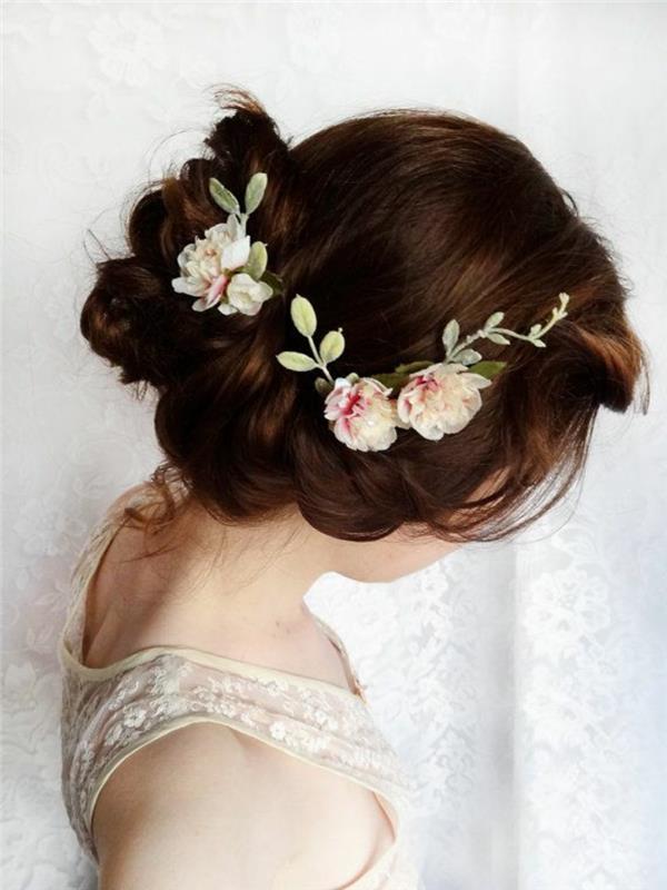 Νυφικά χτενίσματα μακριά μαλλιά γαμήλια αξεσουάρ μαλλιών λουλούδια