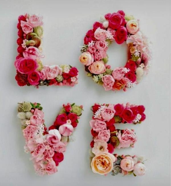 Φτιάξτε γράμματα με λουλούδια λουλούδια γράμματα ΑΓΑΠΗ