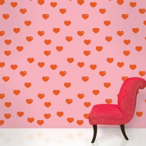ροζ ταπετσαρία για παιδικό δωμάτιο καρδιές ροζ κόκκινη καρέκλα