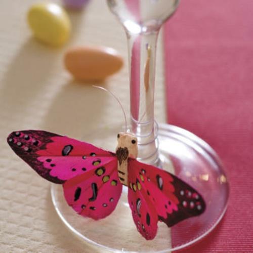 Πολύχρωμο διακοσμητικό τραπέζι για πασχαλινό μεταξωτό πεταλούδα πεταλούδα ποτήρι σαμπάνιας
