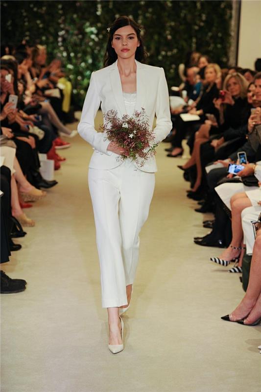 Νυφικό Carolina Herrera για γυναικείο γραφείο μητρώου λευκό