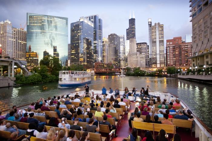 Μπιενάλε αρχιτεκτονικής ορόσημων του Σικάγου 2015 Ταξίδια και διακοπές