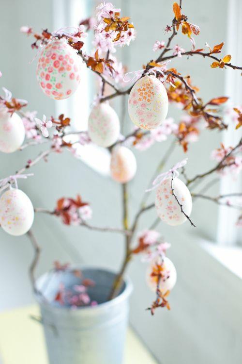 Πασχαλινές διακοσμήσεις μούχλα λουλούδια ανοιξιάτικο δέντρο