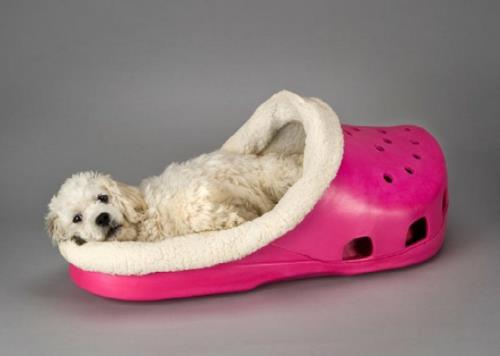 Δροσερό κρεβάτι σκύλου με τη μορφή παπουτσιού από δέρμα προβάτου, αφαιρούμενο