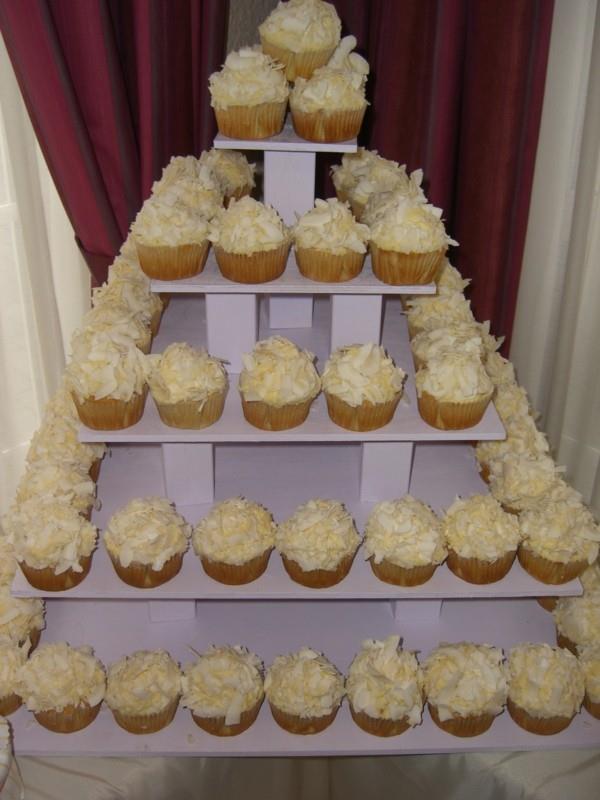 Cupcake cake stand pyramid wedding