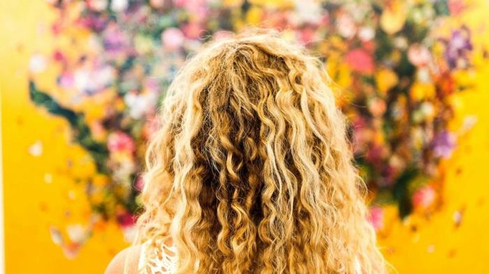 Λίστα προϊόντων μεθόδου Curly Girl