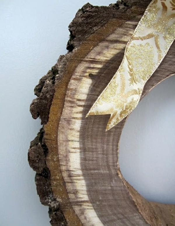 DIY ιδέες διακόσμησης με ξύλινους δίσκους κεριά διακοσμητική κορδέλα χρυσή