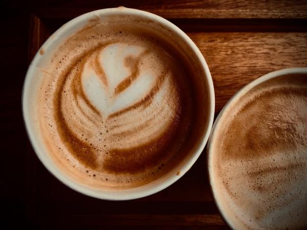DIY κούπα καφέ για να πάτε Πώς να φτιάξετε τη δική σας ξεχωριστή κούπα latte kaffee herz
