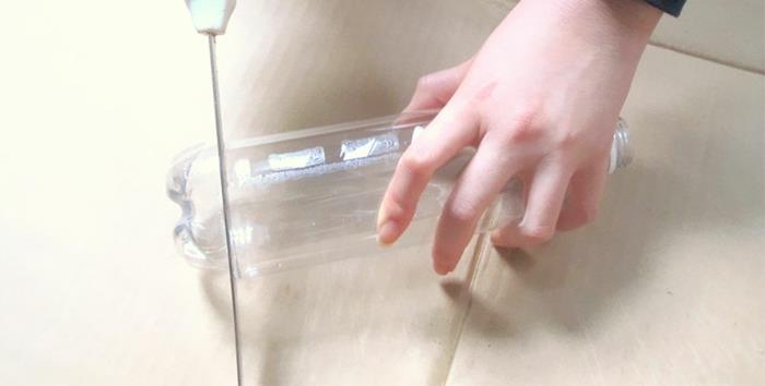 Φτιάξτε LAMPS μόνοι σας λάμπα DIY φτιάξτε αμπαζούρ μόνοι σας μπουκάλι κατοικίδιων ζώων